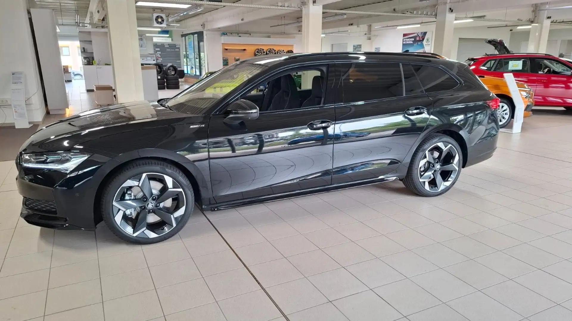 Skoda Superb Combi 2.0TDI 193PS 4x4 Sportline/AHK/NAVI - 2