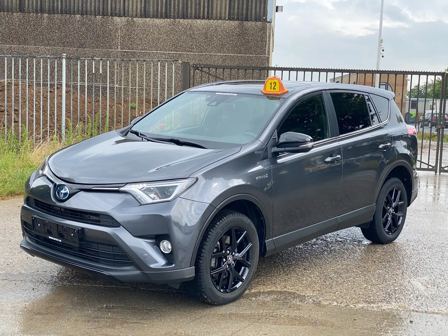 Toyota RAV 4 RAV4 Hybrid 2.5i 2WD Comfort & Black Edition Gris - 1