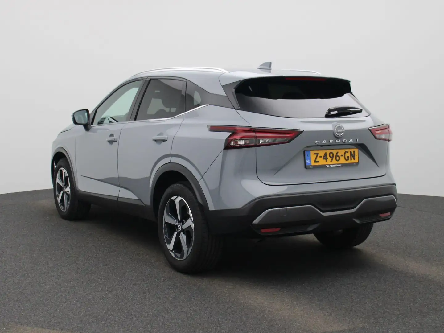 Nissan Qashqai 1.3 MHEV Xtronic N-Connecta | Panoramadak | Naviga Grijs - 2