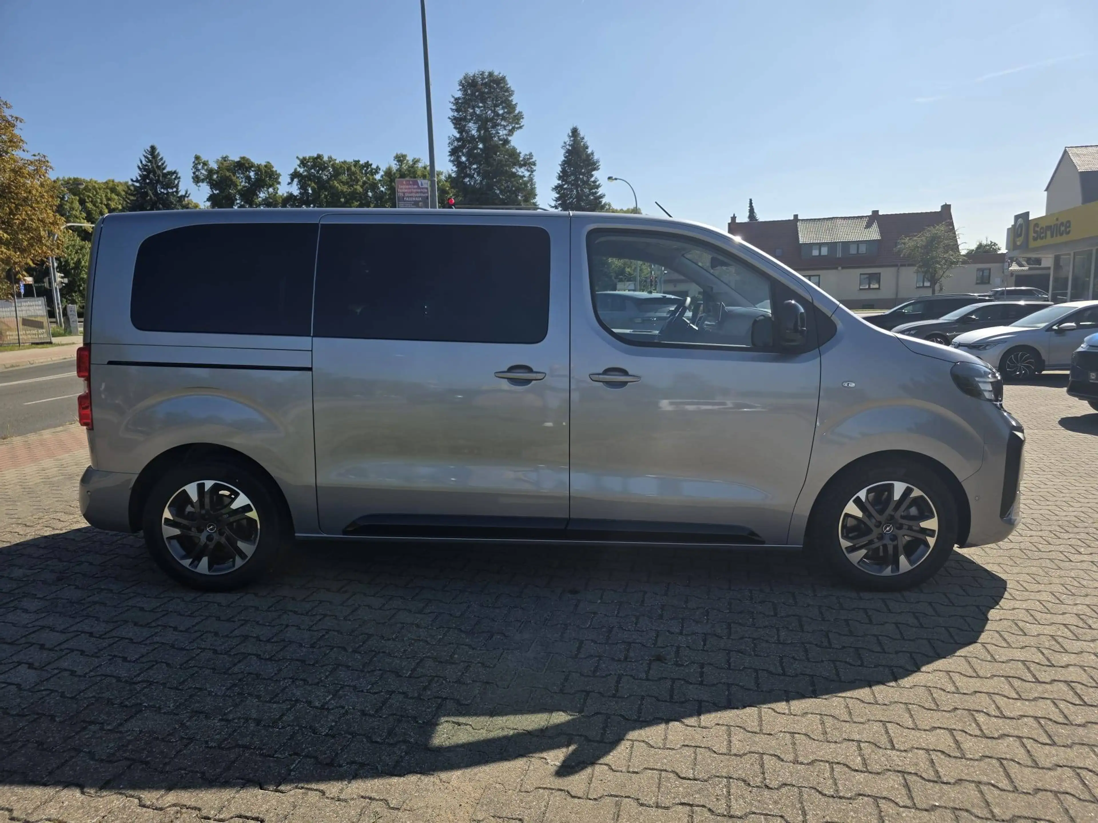 Opel Zafira Life GS LEDER AHK Standhzg. 6-Sitzer P-Dach Massage — photo 5