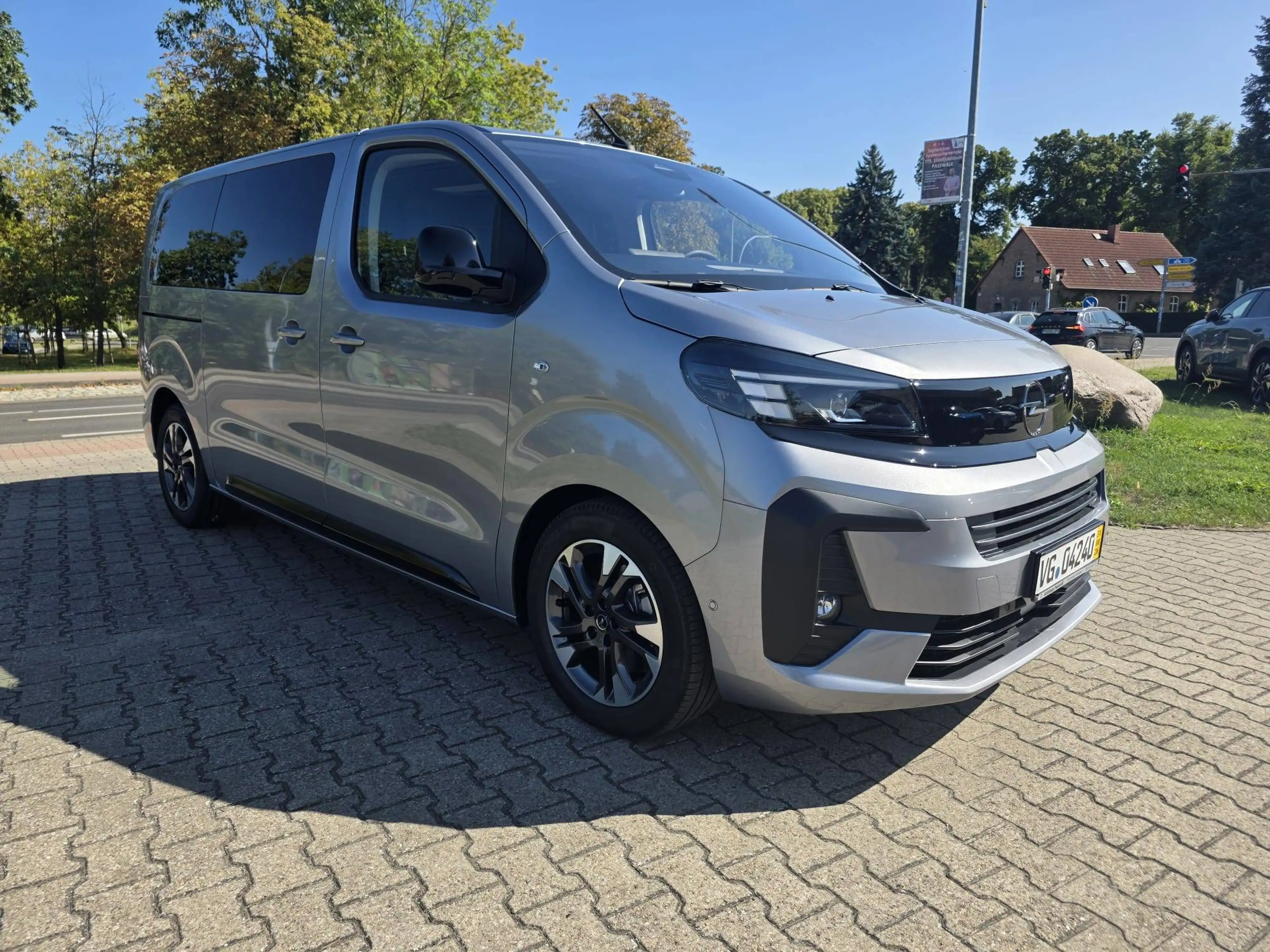Opel Zafira Life GS LEDER AHK Standhzg. 6-Sitzer P-Dach Massage — photo 4