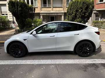 Model Y 72.5 kWh Dual Motor Performance (377 kW)