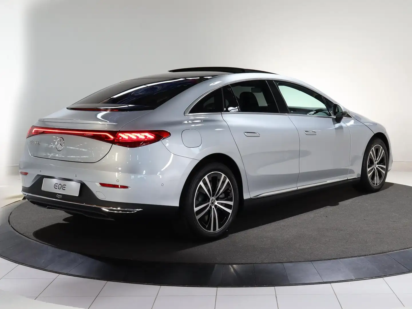 Mercedes-Benz EQE 300 Business Edition 89 kWh | Panoramadak | Smartphone Plateado - 2