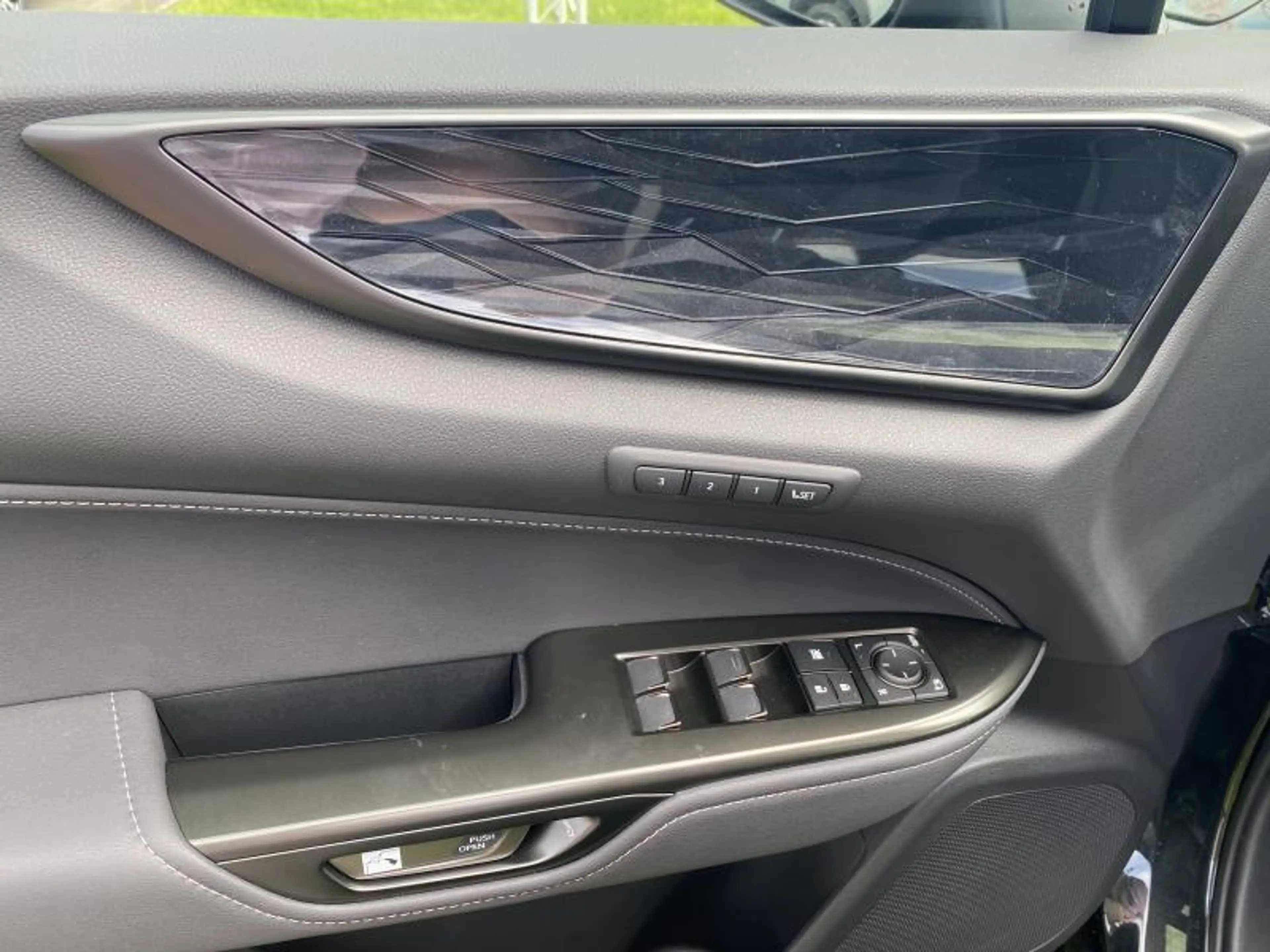 Lexus NX 350h Executive AWD + PANO DAK + HUD — photo 11
