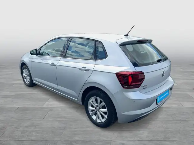 Volkswagen Polo view 3