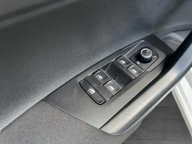 Volkswagen Polo view 17