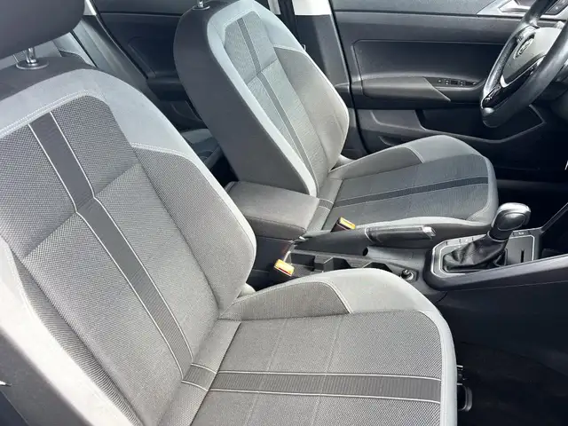 Volkswagen Polo view 16