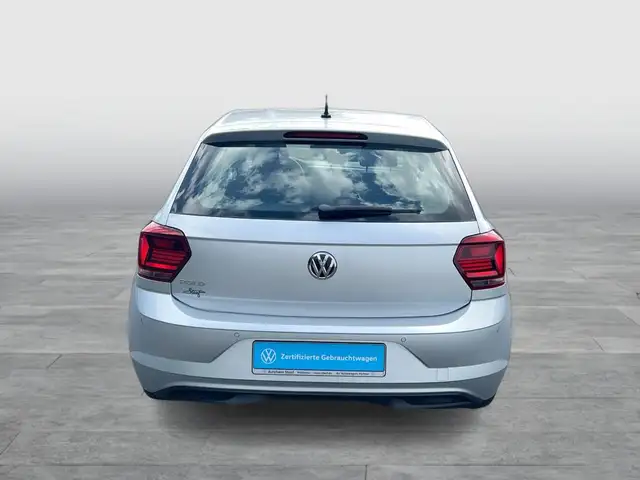 Volkswagen Polo view 4
