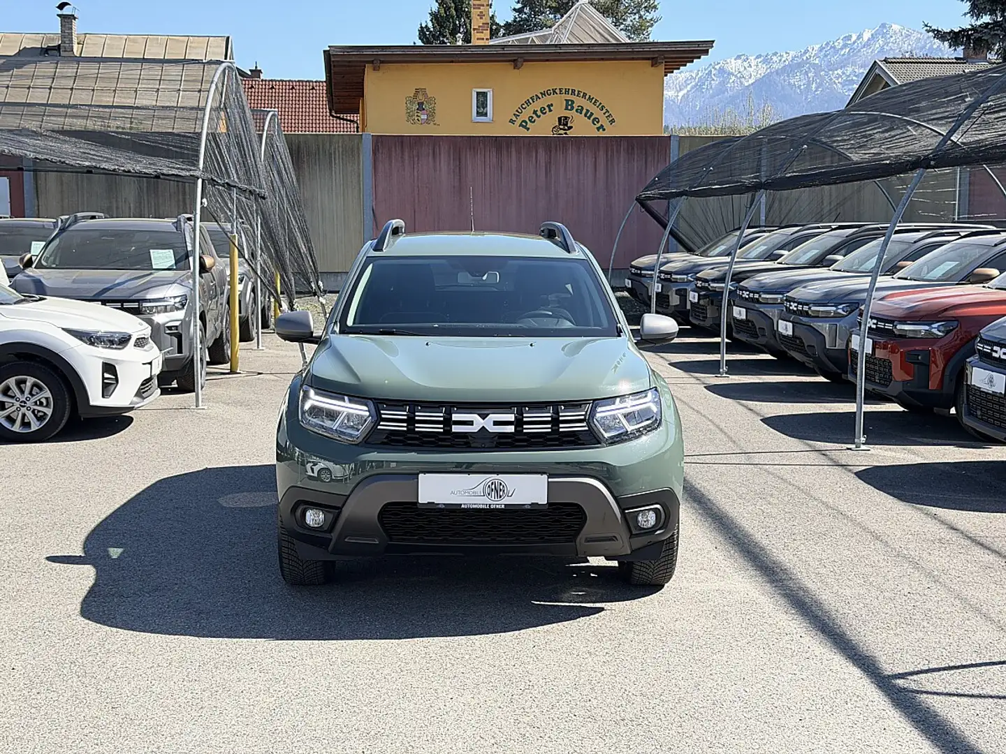 Dacia Duster Journey dCi115 4WD LED PDC Navi 360°MultiView A... Grün - 2