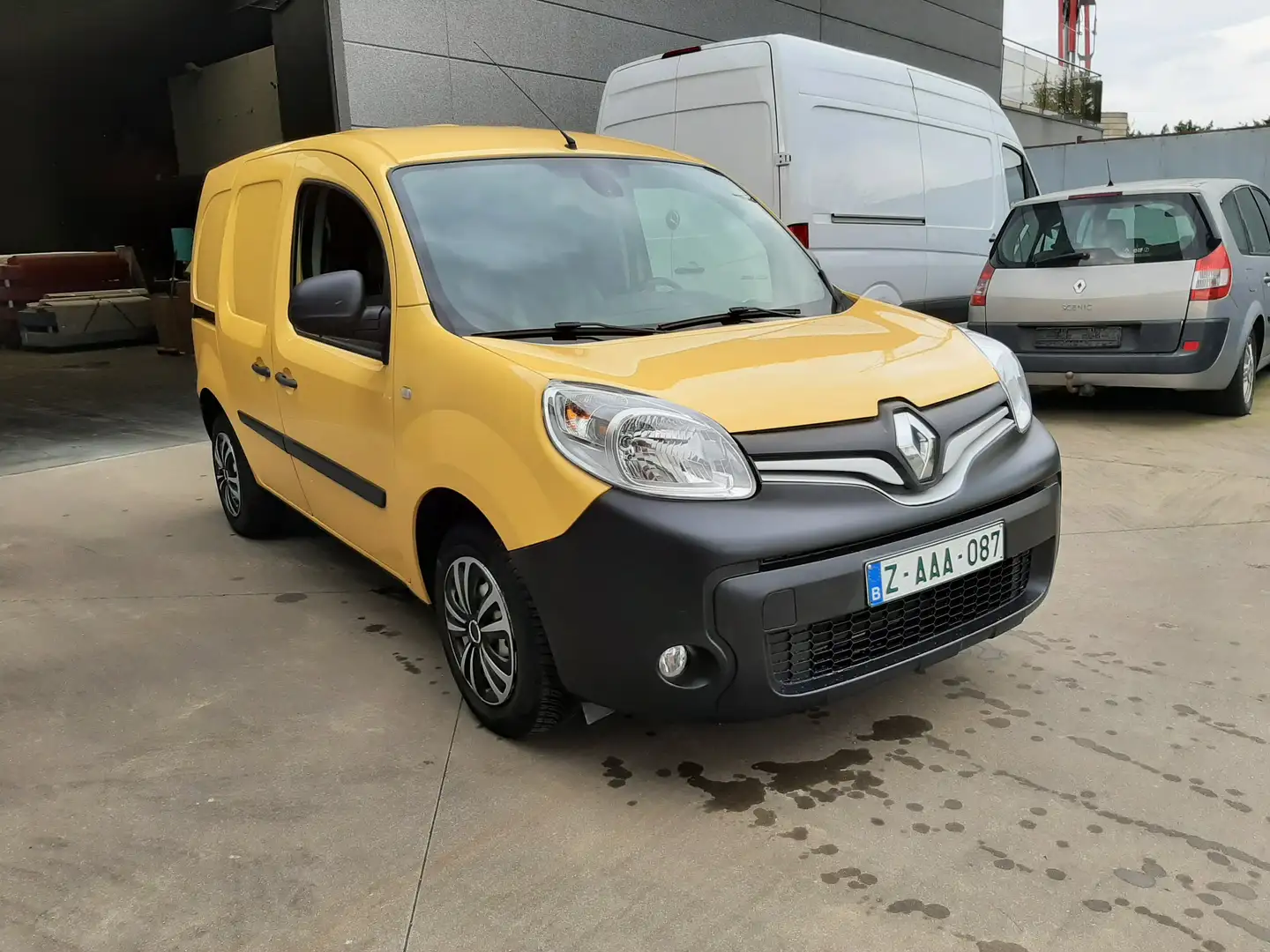 Renault Kangoo bwj 2018, lichte vracht, euro 6 , 49000 km, 1 J G Giallo - 2