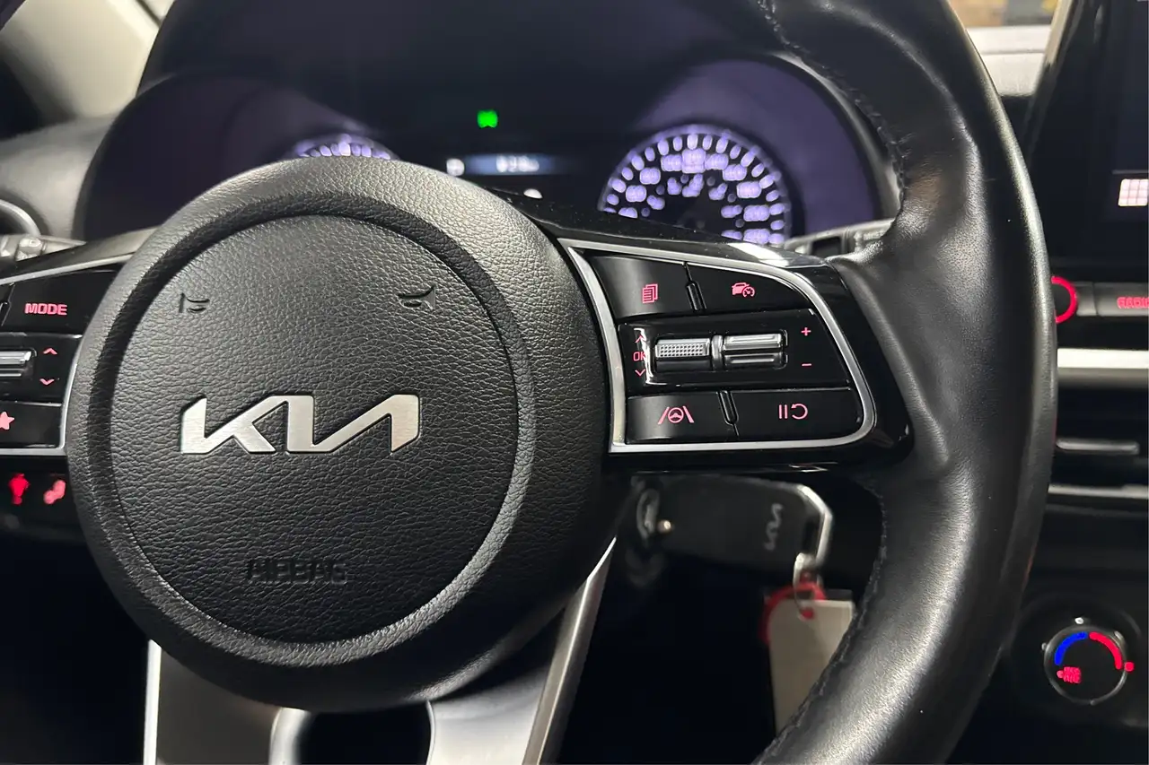 Kia Forte снимка Kia Forte