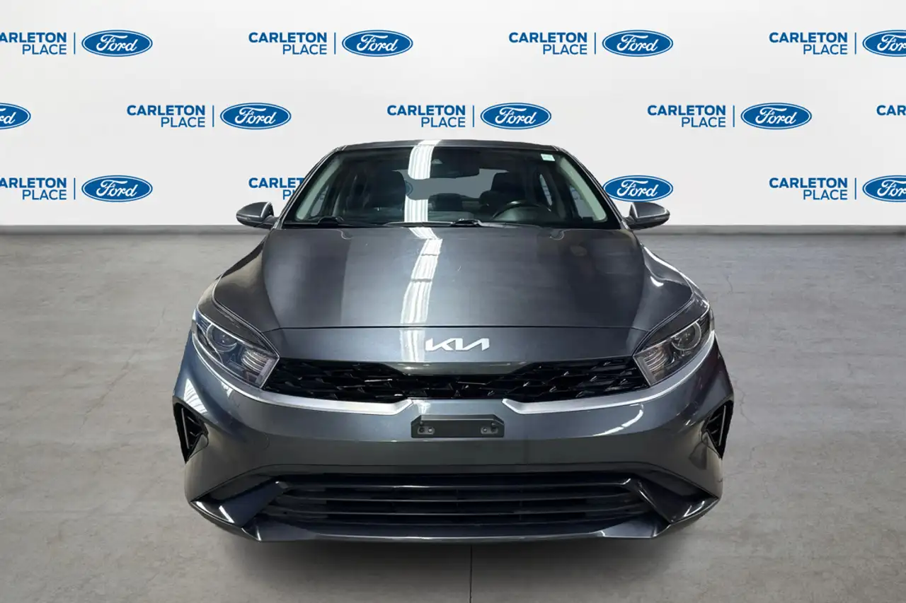 Kia Forte снимка Kia Forte