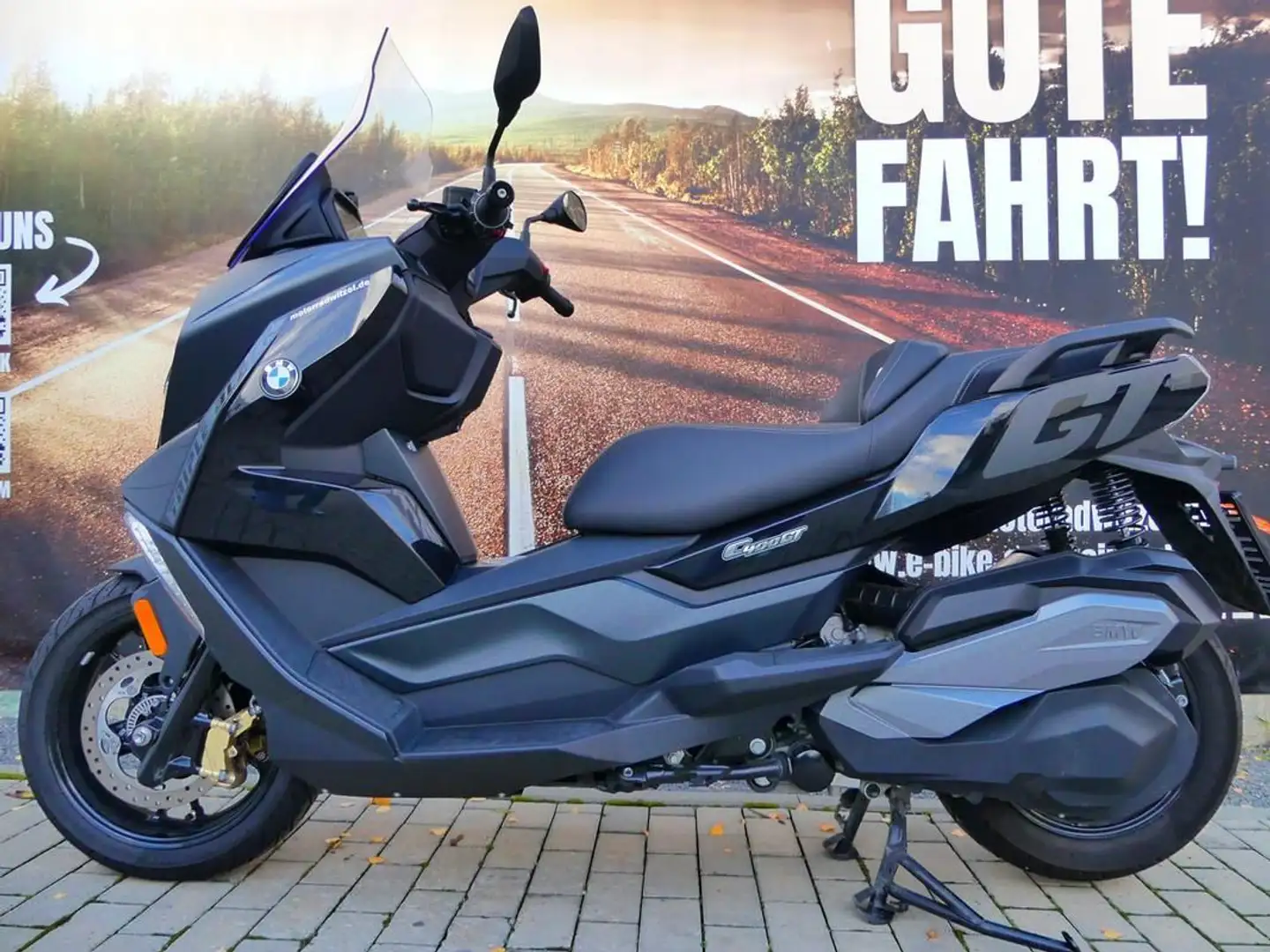 BMW C 400 GT TRIPLE BLACK inkl. OIL INCLUSIVE Negru - 1