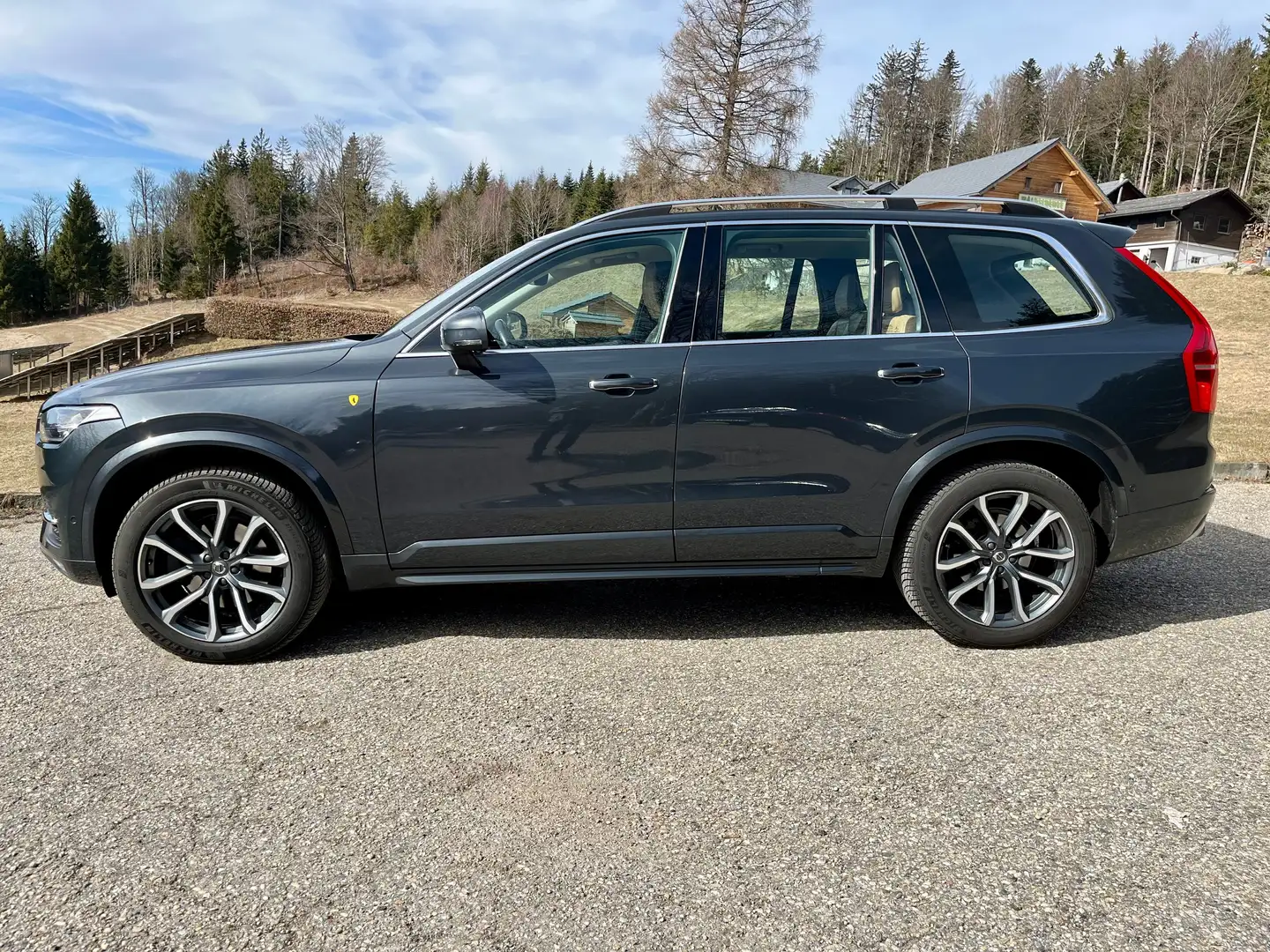 Volvo XC90 D4 Grau - 2