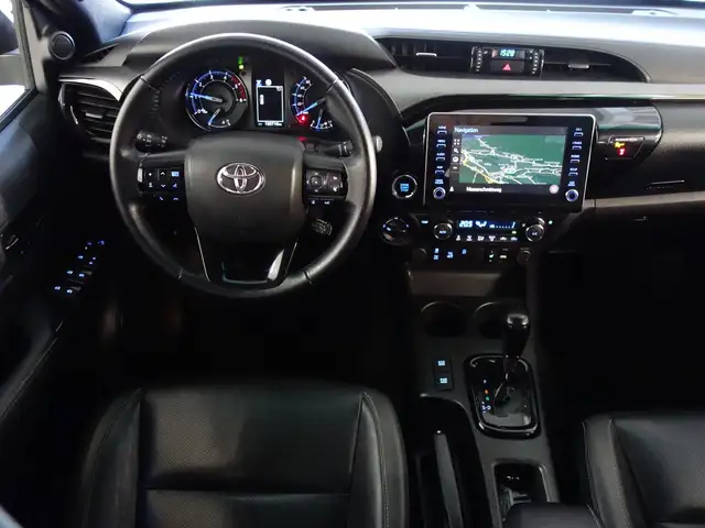 Toyota Hilux DK Invin. 4WD 2,8D Aut. *ALLBLACK *MWST *VOLL Ansicht 17