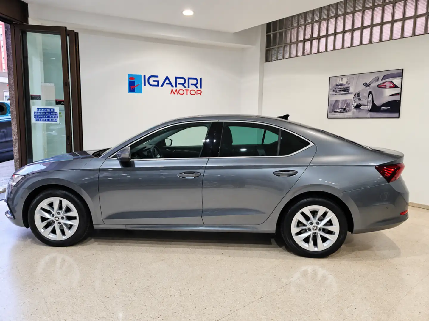 Skoda Octavia 1.5 TSI MHEV Selection DSG Gris - 2