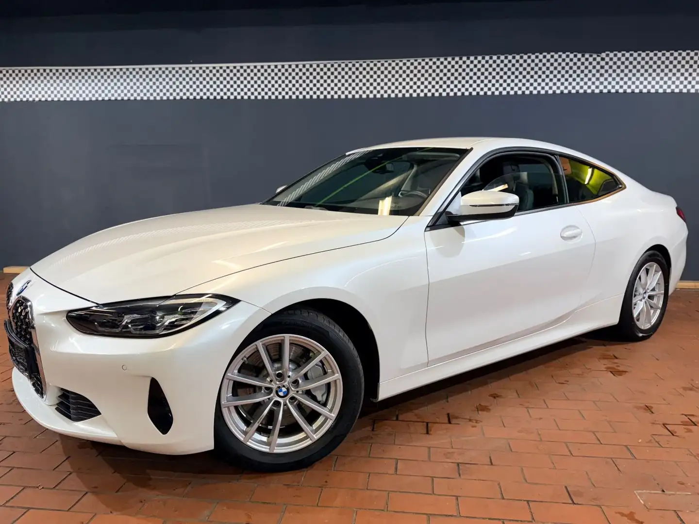 BMW 430 4 Coupe xDrive 1.Hand Finanzierung Weiß - 2