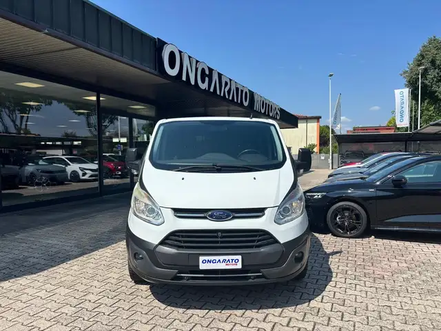 Ford Transit Custom view 2