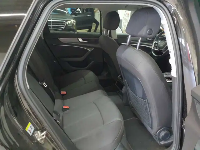 Audi A6 view 14