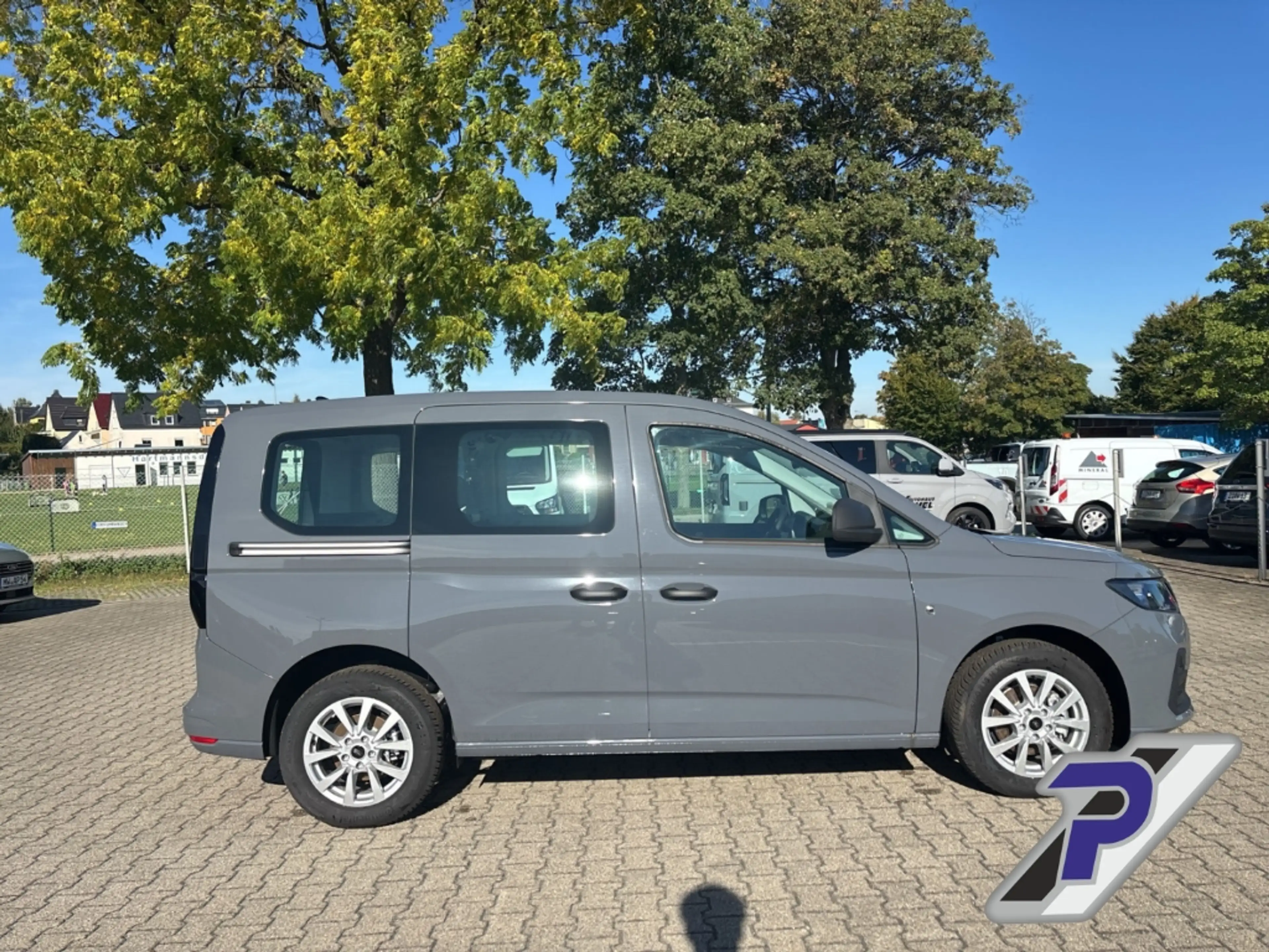 Ford Tourneo Connect Trend L1 SITZHEIZUNG+GJR+PPS+ Digitales Cockpit Ap — photo 6