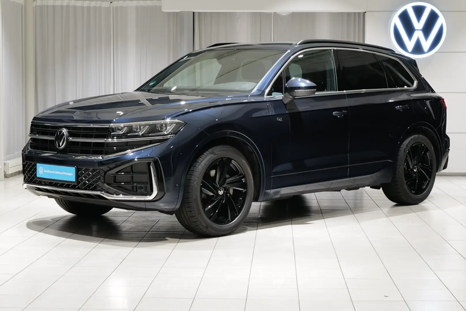 Volkswagen Touareg 3.0TDI R-Line AHK Allradlenkung Luft Kam IQ-Lig... Blauw - 2