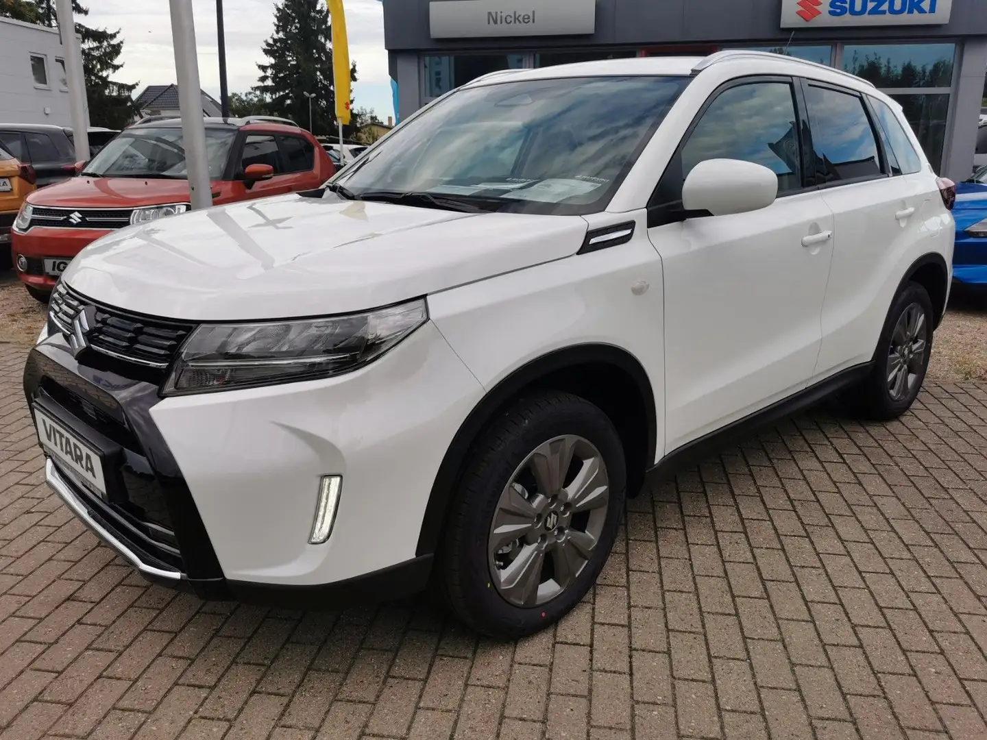 Suzuki Vitara 1.4 Comfort Allgrip 6AT Weiß - 1
