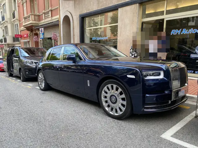 Rolls-Royce Phantom VIII 6.75 V12