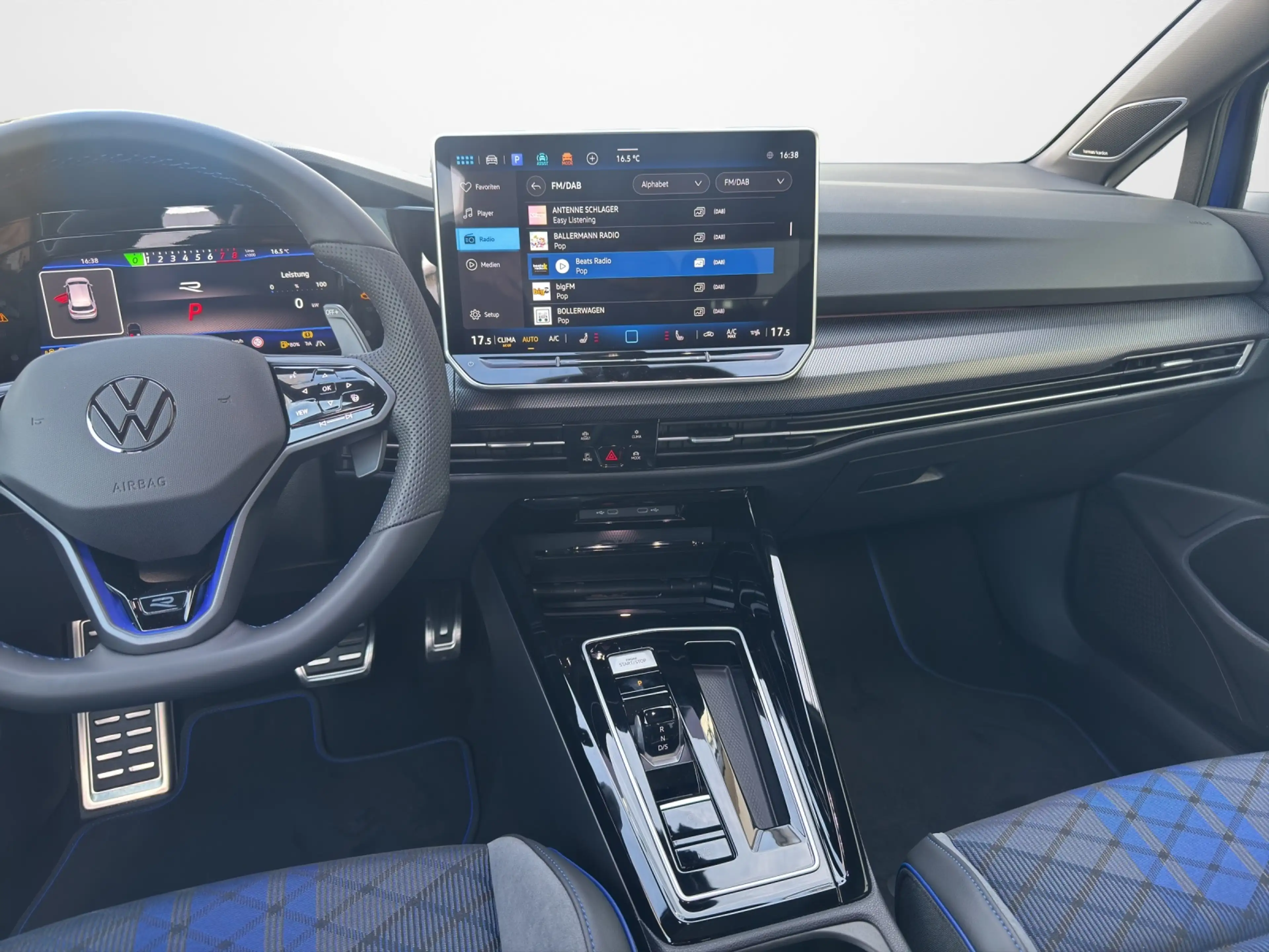 Volkswagen Golf R 2.0 TSI DSG 4M — photo 12