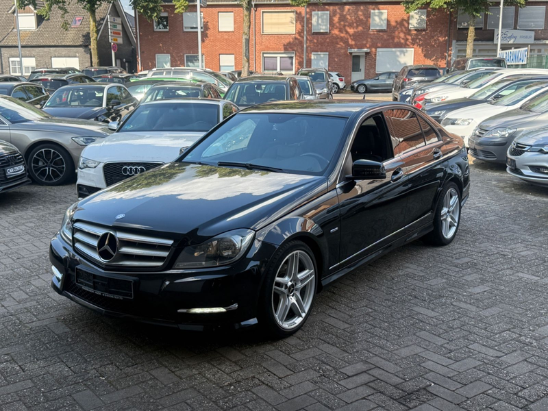 Mercedes-Benz C 200 CGI Sport-Paket (AMG / AMG-Line)