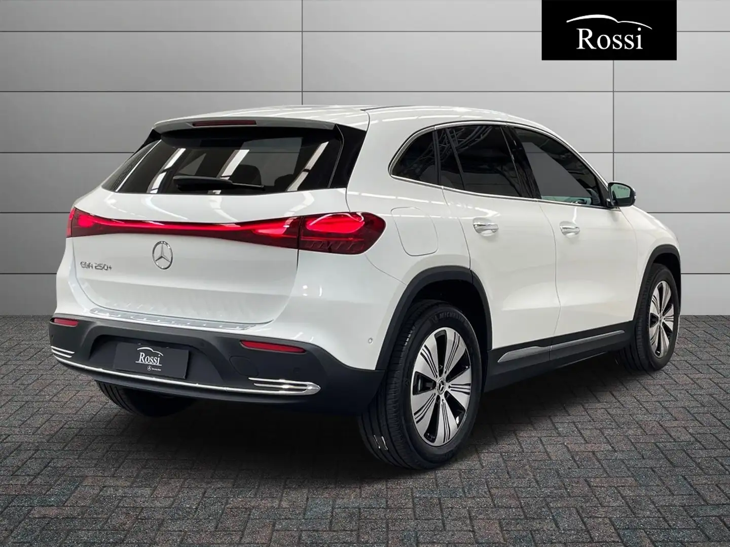 Mercedes-Benz EQA 250 + Белый - 2