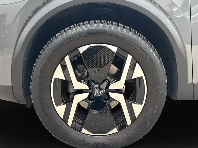 Peugeot 2008 view 10
