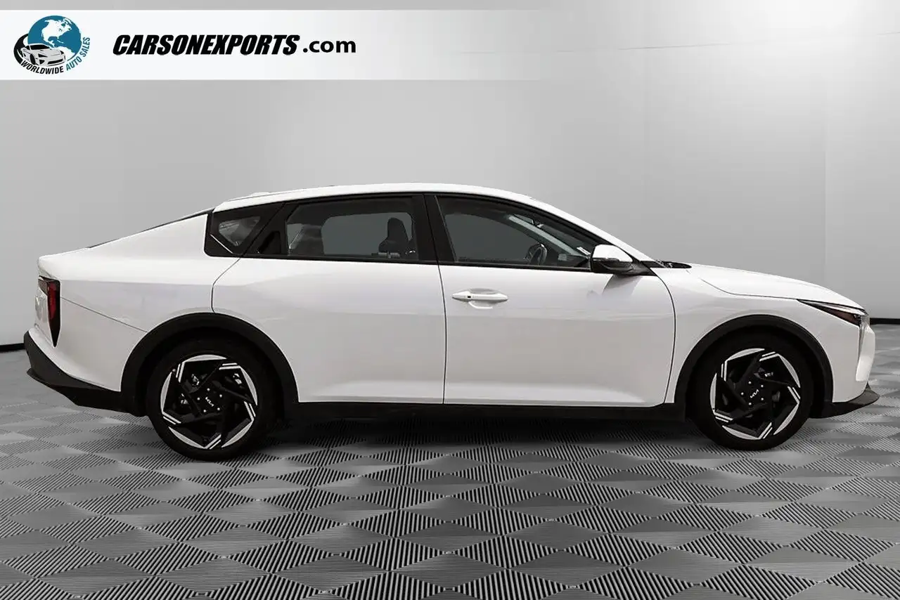 Kia K4 fotografie Kia K4
