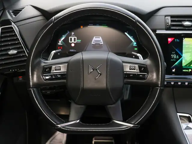 DS Automobiles DS 7 view 14