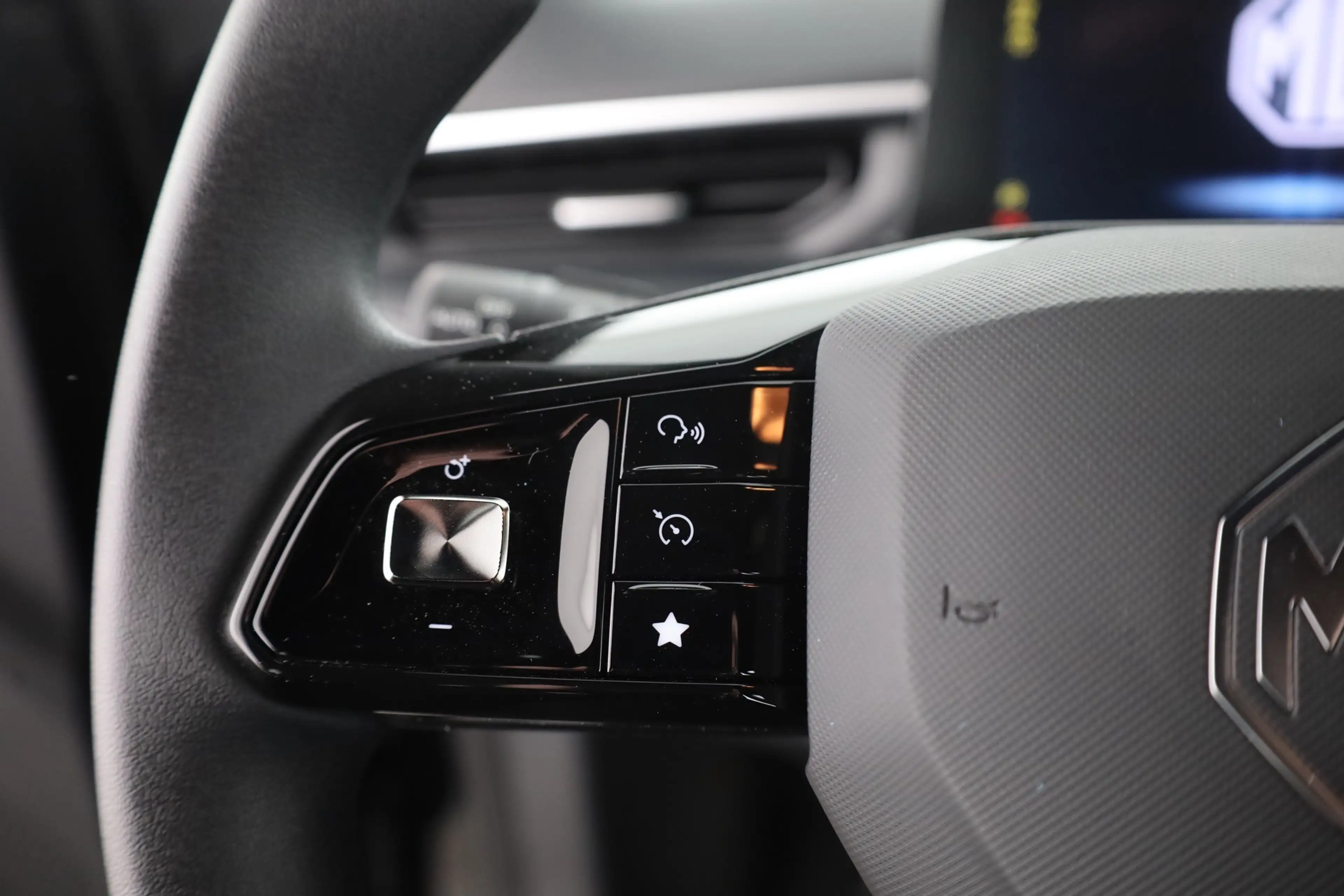 MG MG3 1.5 Comfort LED Navi Kamera — photo 15