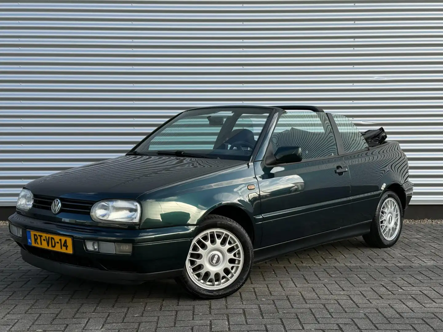Volkswagen Golf Cabriolet 1.8 35.964 km 1e eigenaar Org. NL Vert - 2
