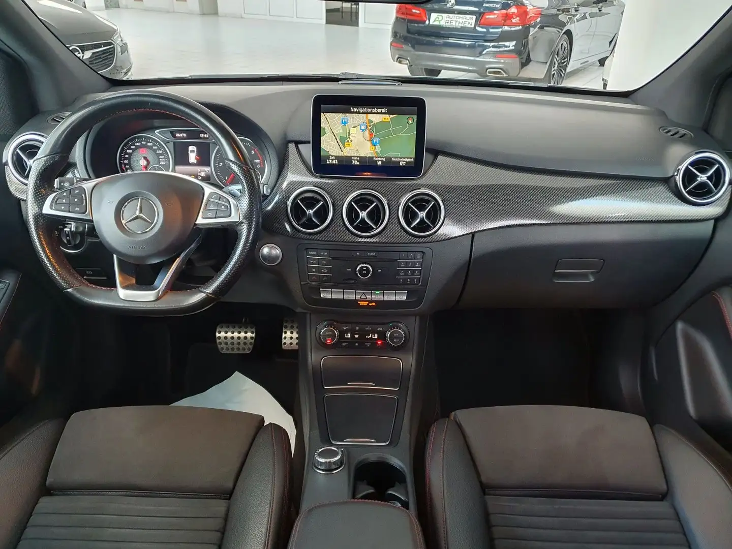 Mercedes-Benz B 220 CDI Aut/AMG-Line/Night-Paket/Kamera/LED Grijs - 2