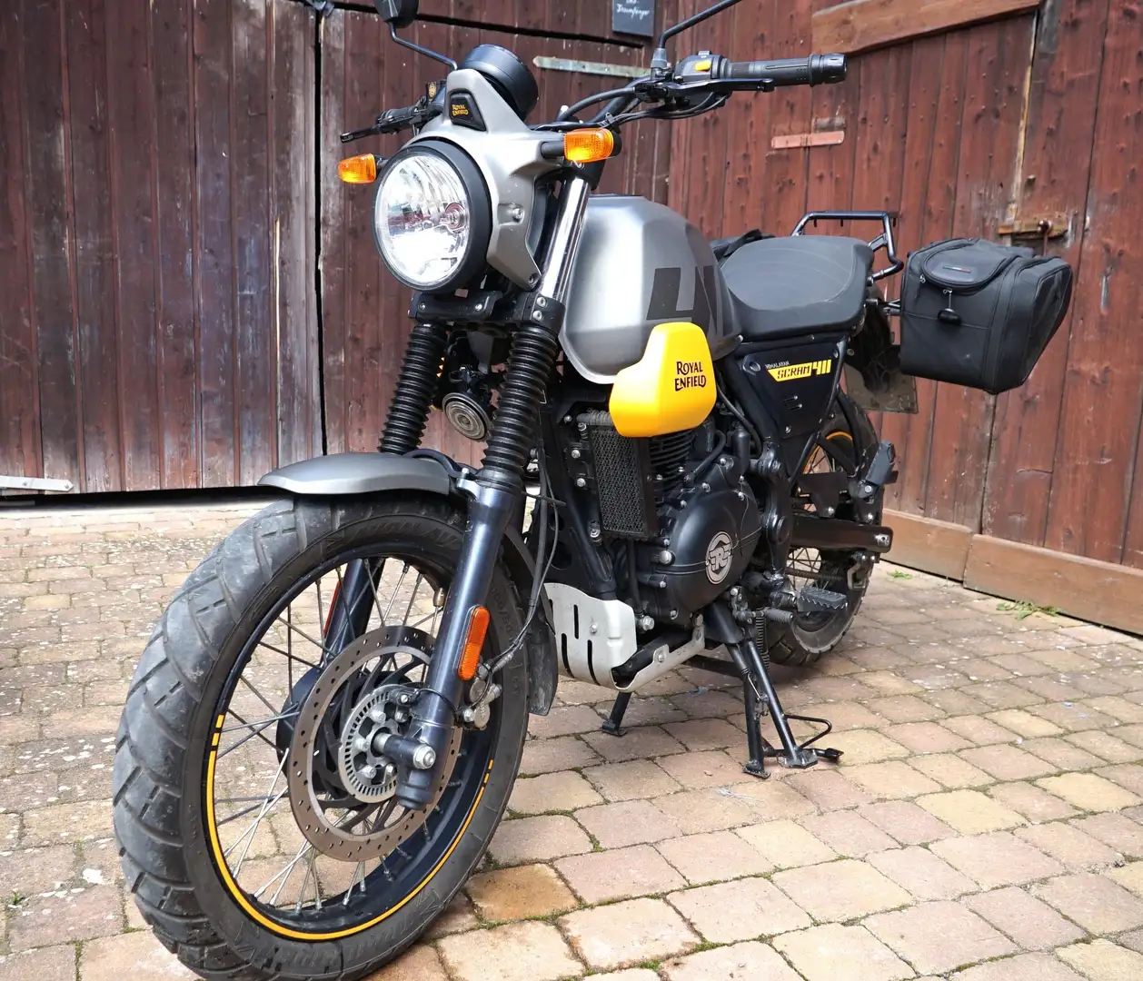 Royal Enfield Scram 411 - 2