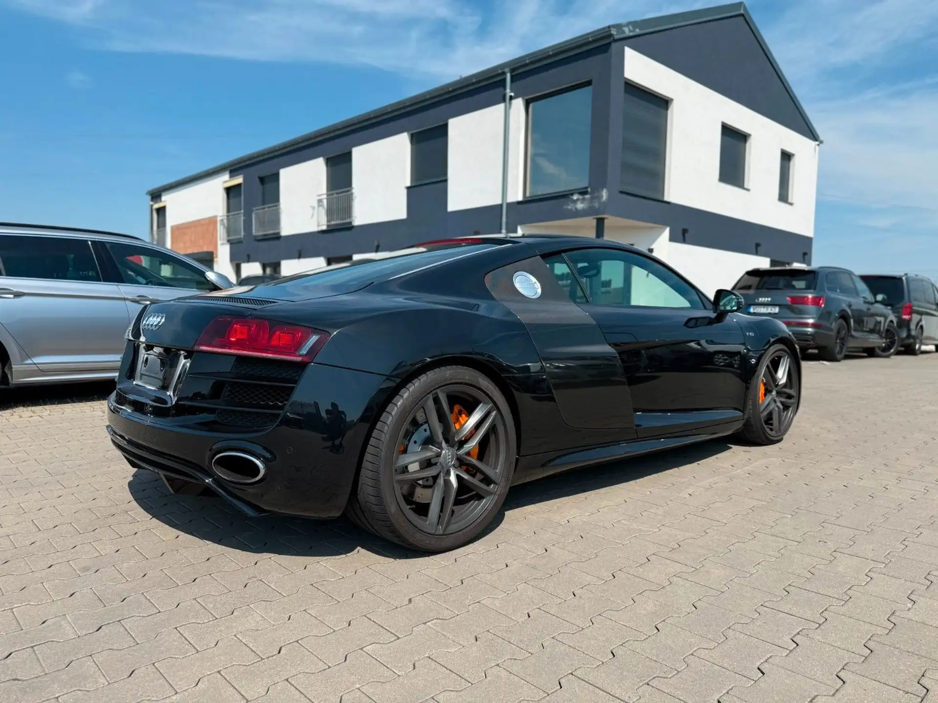 아우디 Audi R8 V10 5.2 FSI 2010 검정 사진 7