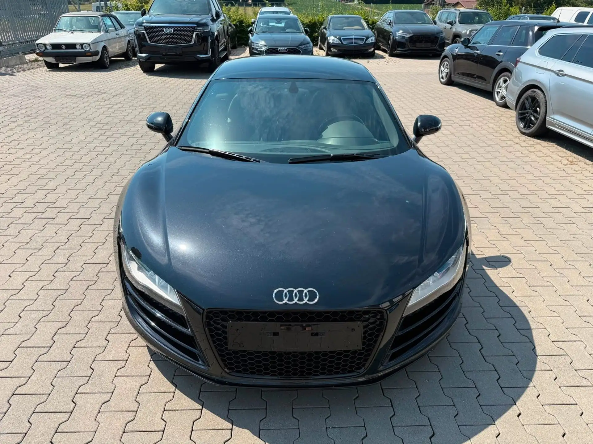 아우디 Audi R8 V10 5.2 FSI 2010 검정 사진 4
