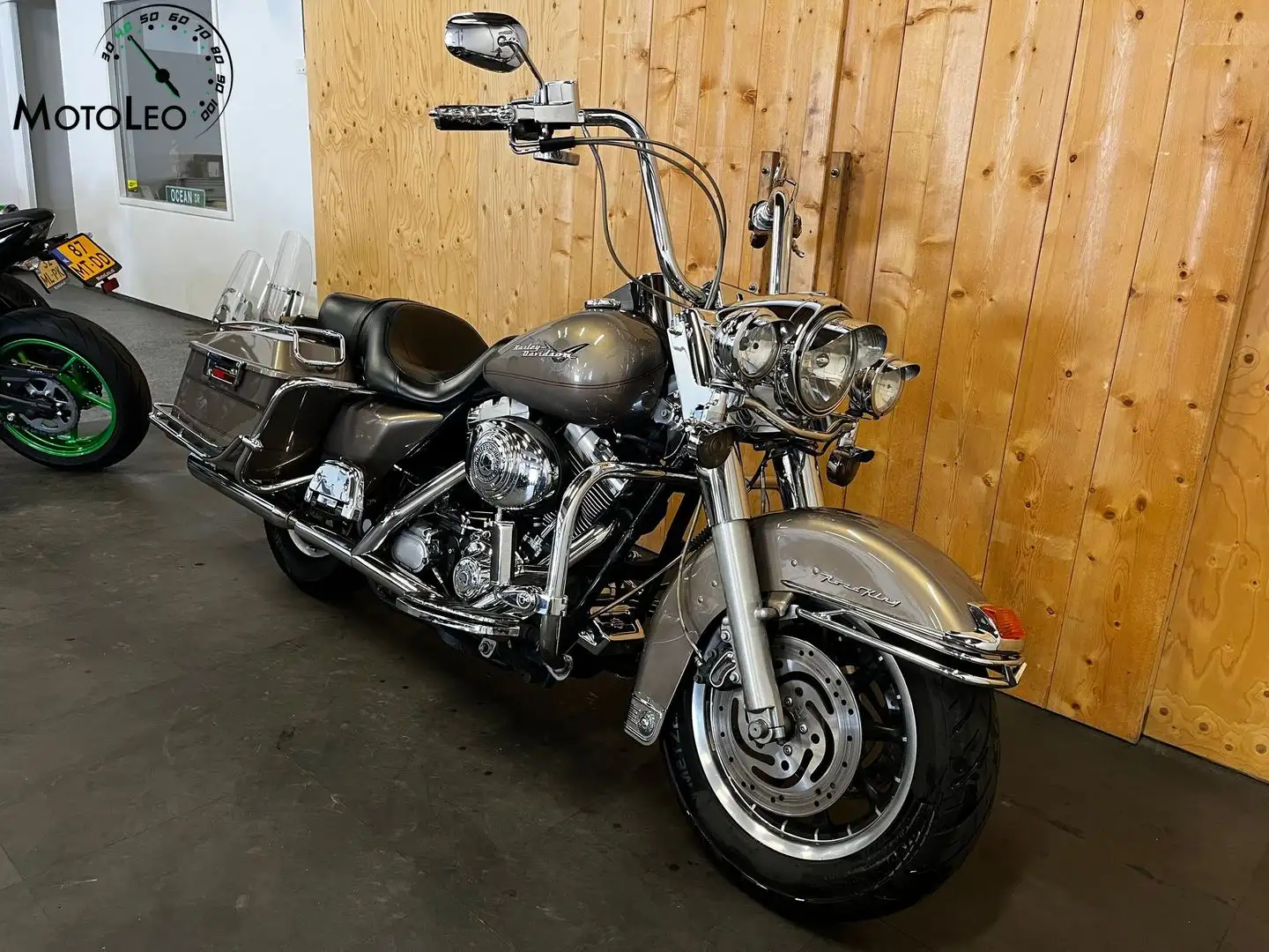 Harley-Davidson Road King FLHRI - 2
