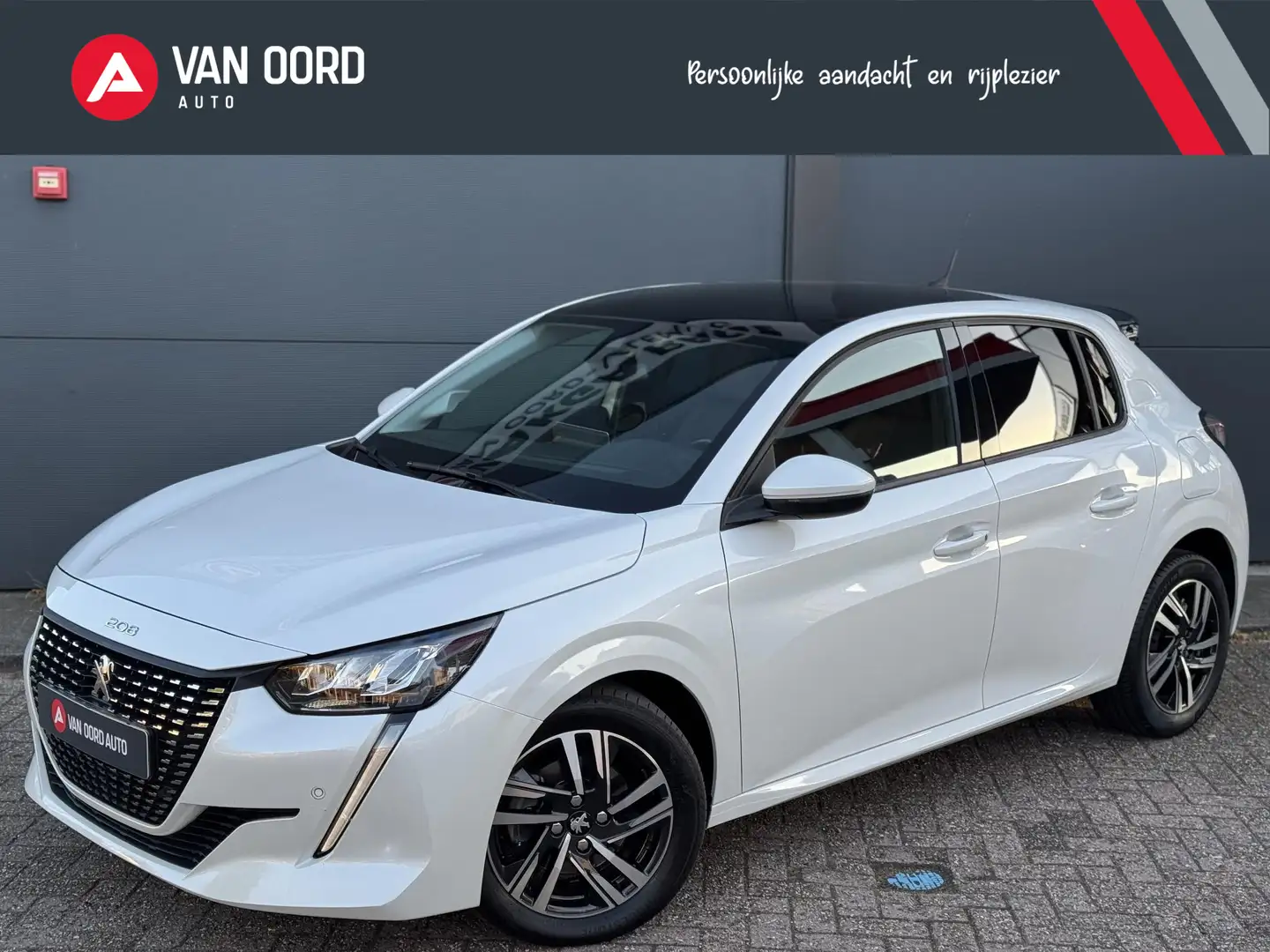 Peugeot 208 1.2 PureTech Allure Weiß - 1