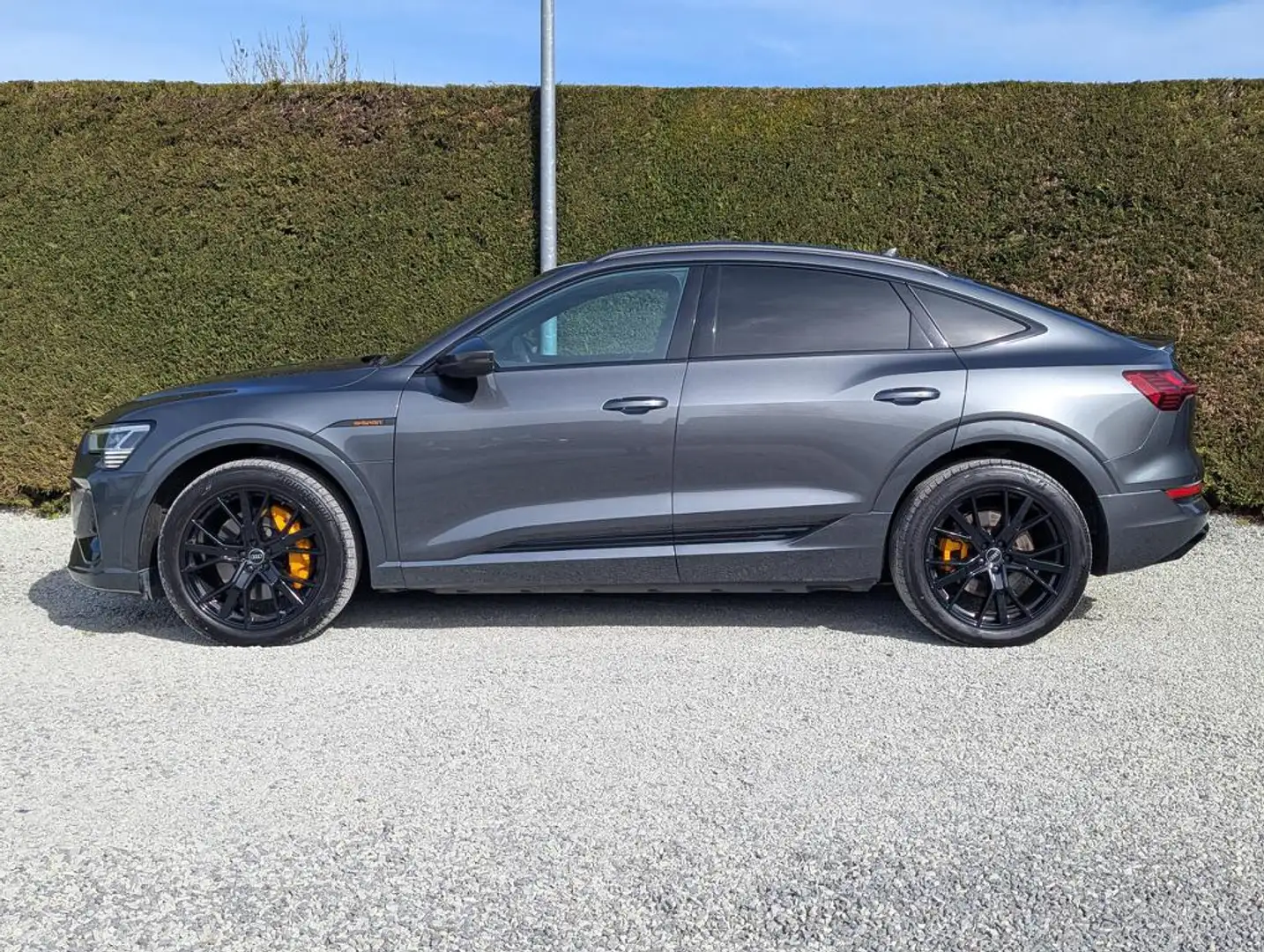 Audi e-tron !verkocht! - 2x s-line + black style - open dak Gris - 2