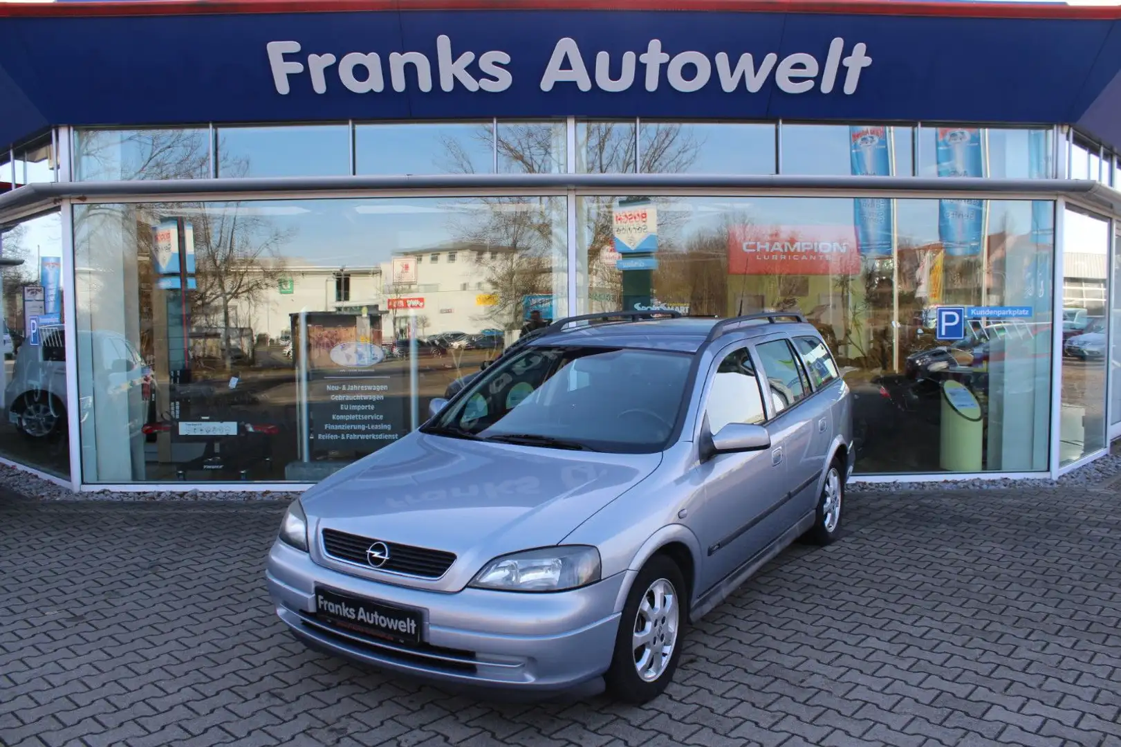 Opel Astra 1.6l  Caravan Comfort HU bis 02/2026 Silber - 1