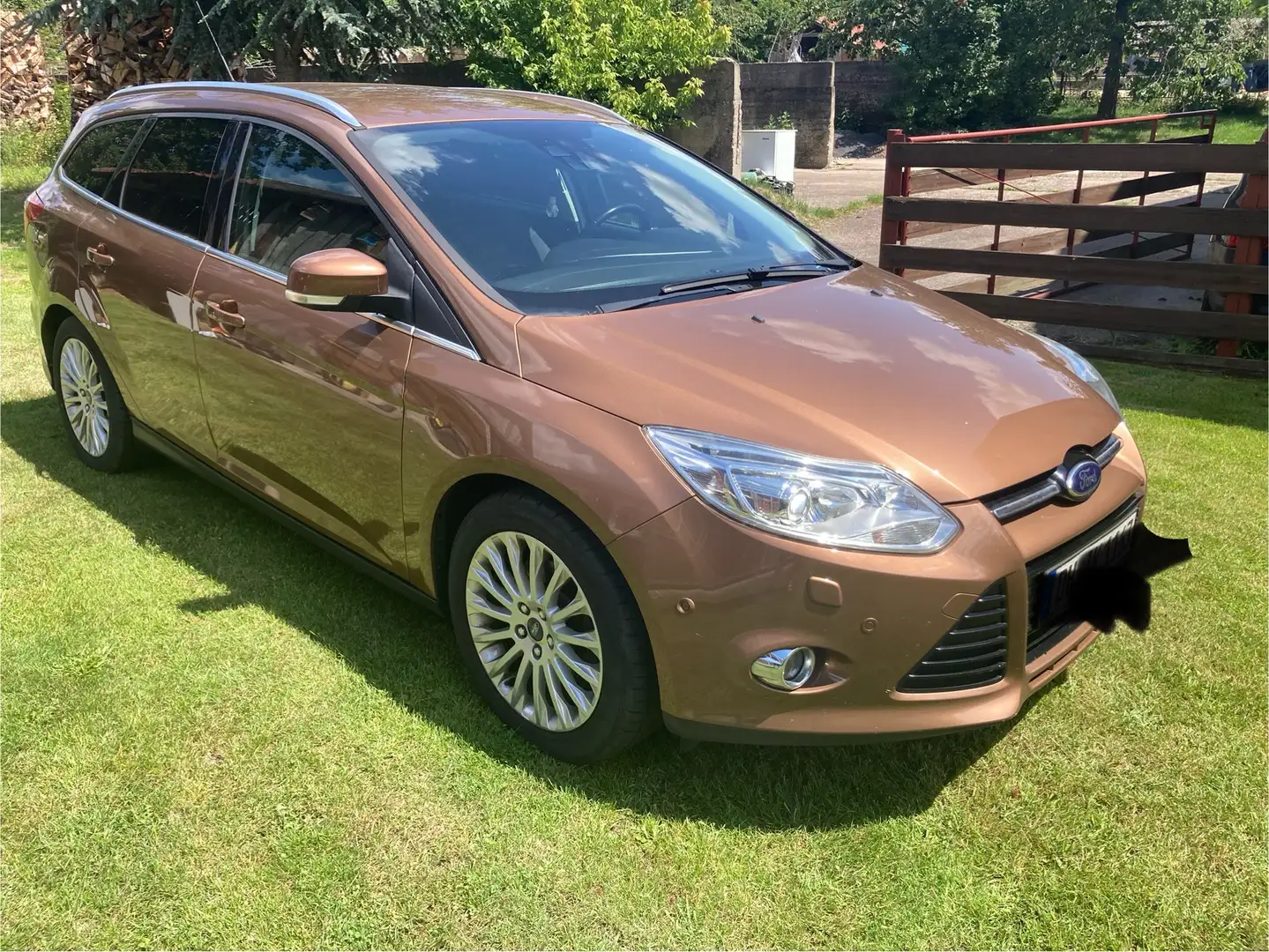 Ford Focus Titanium Braun - 2