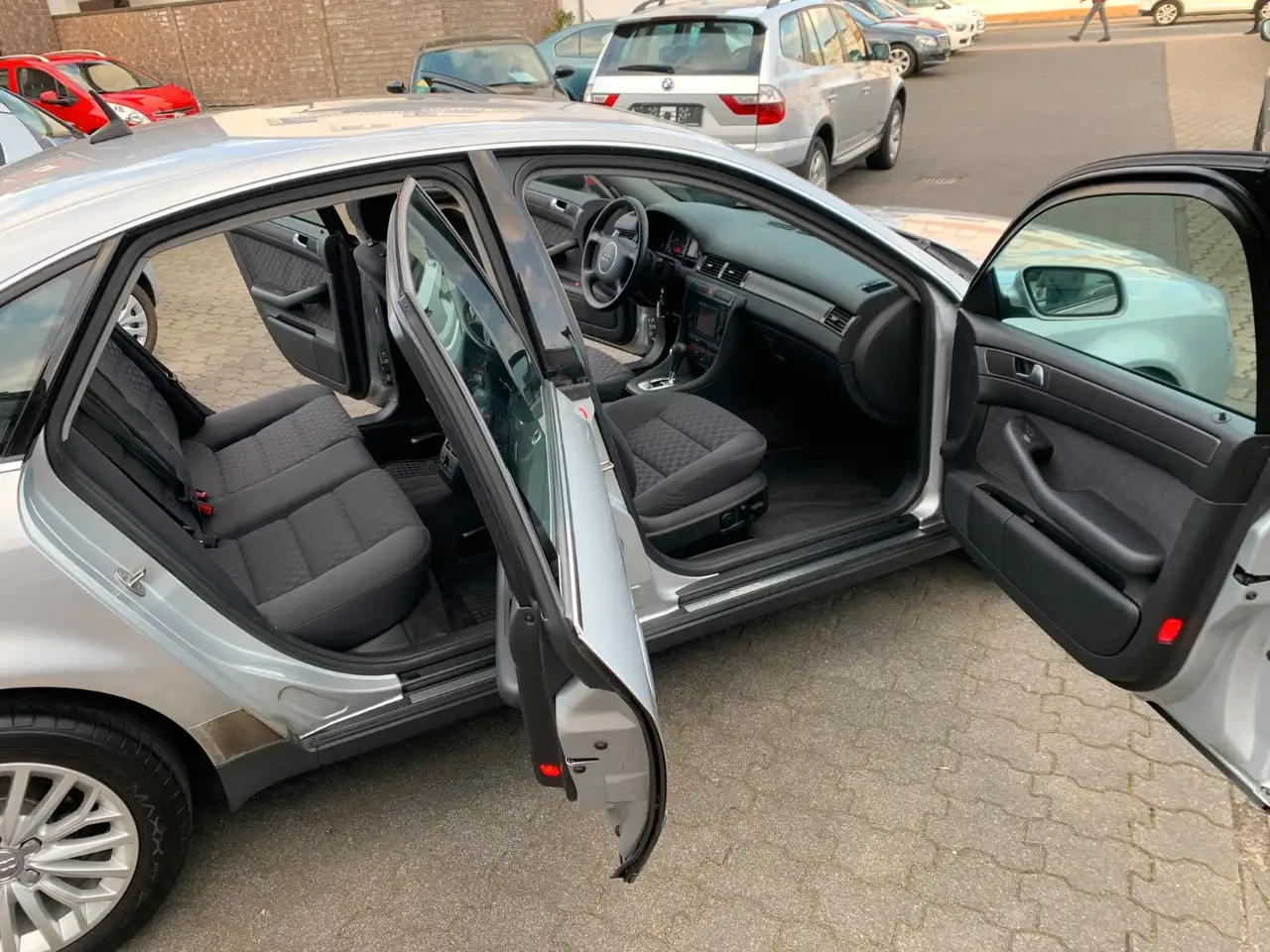 Audi A6 2.4 V6 Automatik, foto 6