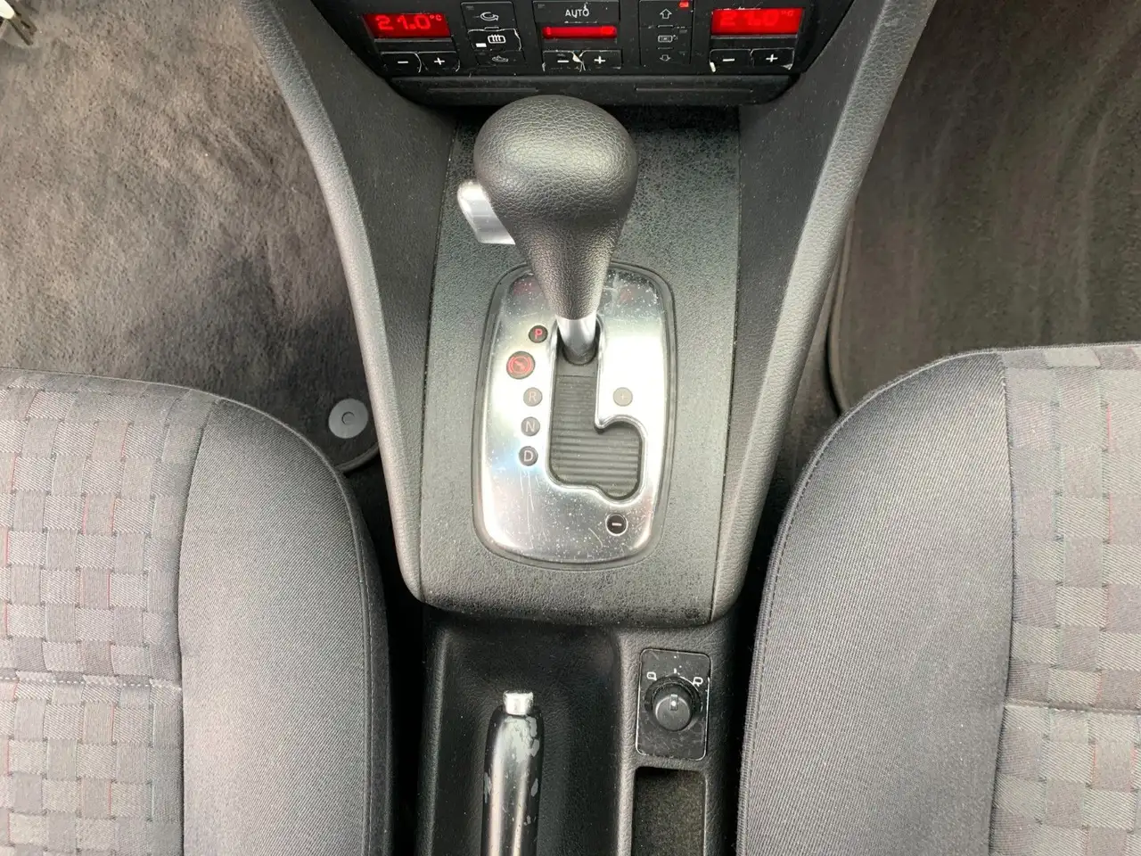 Audi A6 2.4 V6 Automatik, foto 9