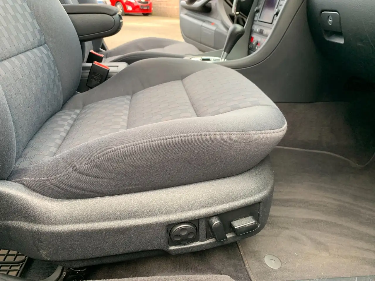 Audi A6 2.4 V6 Automatik, foto 11