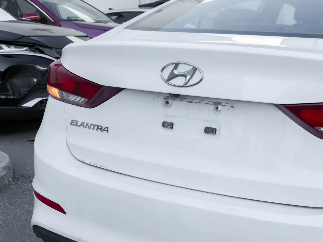 Hyundai ELANTRA снимка Hyundai ELANTRA