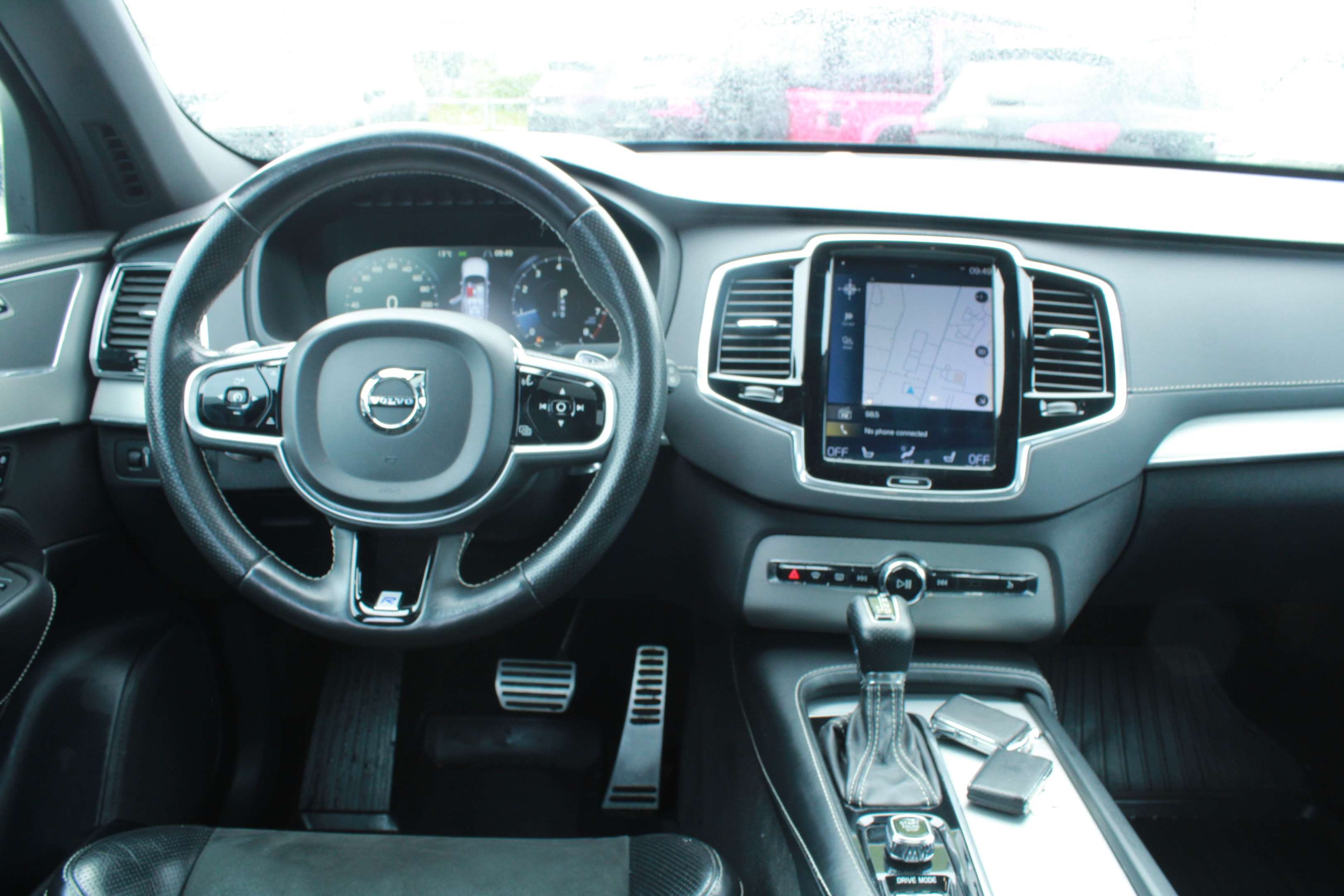 2019 Volvo XC90 T6 AWD R-Design thumb 15