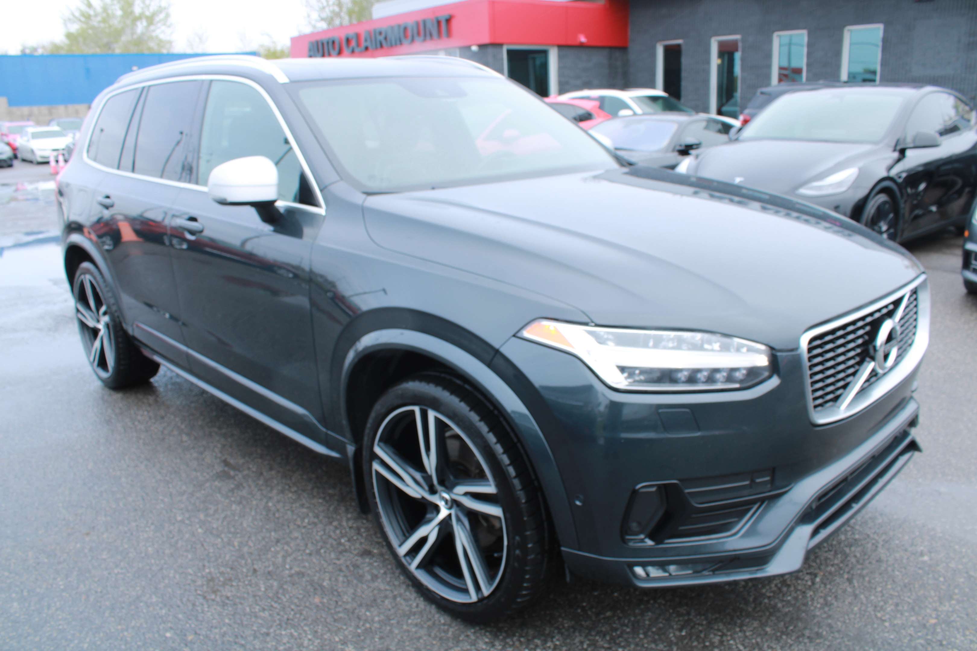 2019 Volvo XC90 T6 AWD R-Design thumb 10